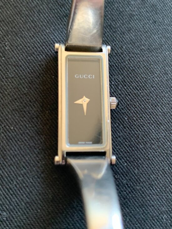 Gucci Vintage G Frame rectangle Silver watch black face main image 8